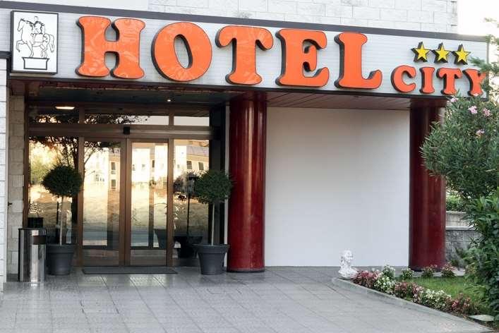 Hotel City Пиаченца Екстериор снимка